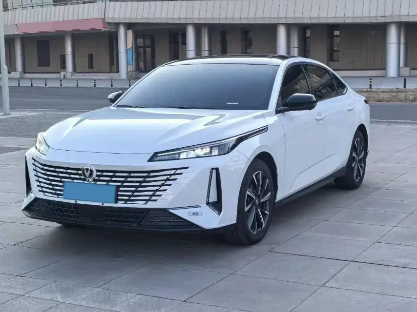 2025 ChangAn Eado 1.5T 192HP L4 7DCT