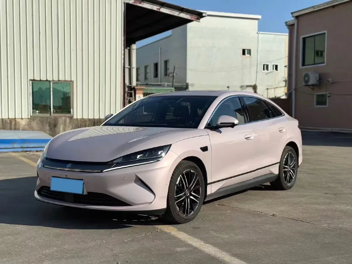 2025 BYD QinL BEV