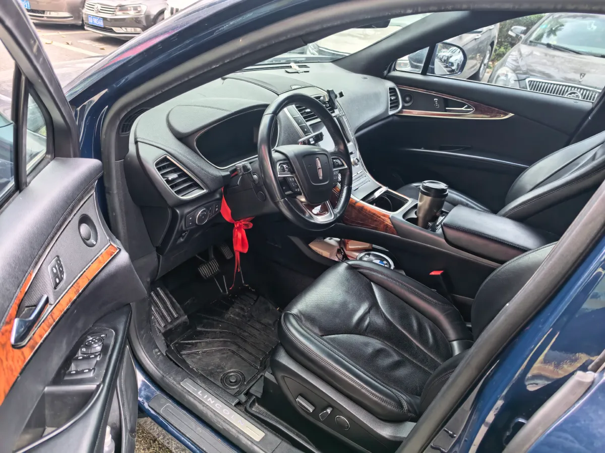 2019 Lincoln Nautilus 2.0T 235HP L4 8AT,autocango,china used car exporter,china ev exporter,chinese used car exporter,chinese used ev exporter