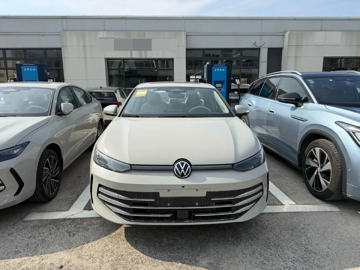 2026 Volkswagen Lavida 1.5T 160HP L4 7DCT,autocango,china used car exporter,china ev exporter,chinese used car exporter,chinese used ev exporter