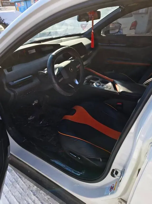 2023 ChangAn UNI-V iDD 1.5T 170HP L4 6TCT PHEV 18.4KWH,autocango,china used car exporter,china ev exporter,chinese used car exporter,chinese used ev exporter