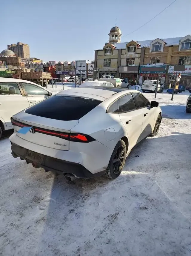 2023 ChangAn UNI-V iDD 1.5T 170HP L4 6TCT PHEV 18.4KWH,autocango,china used car exporter,china ev exporter,chinese used car exporter,chinese used ev exporter