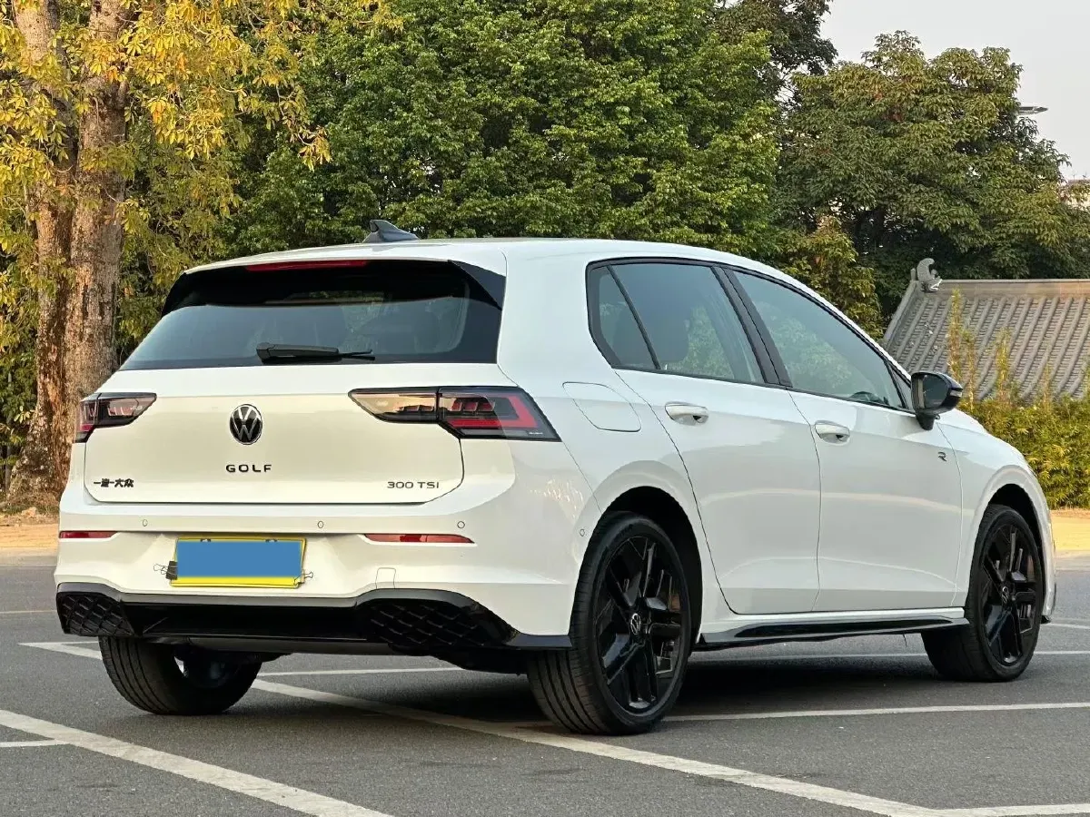 2025 Volkswagen Golf 1.5T 160HP L4 7DCT,autocango,china used car exporter,china ev exporter,chinese used car exporter,chinese used ev exporter