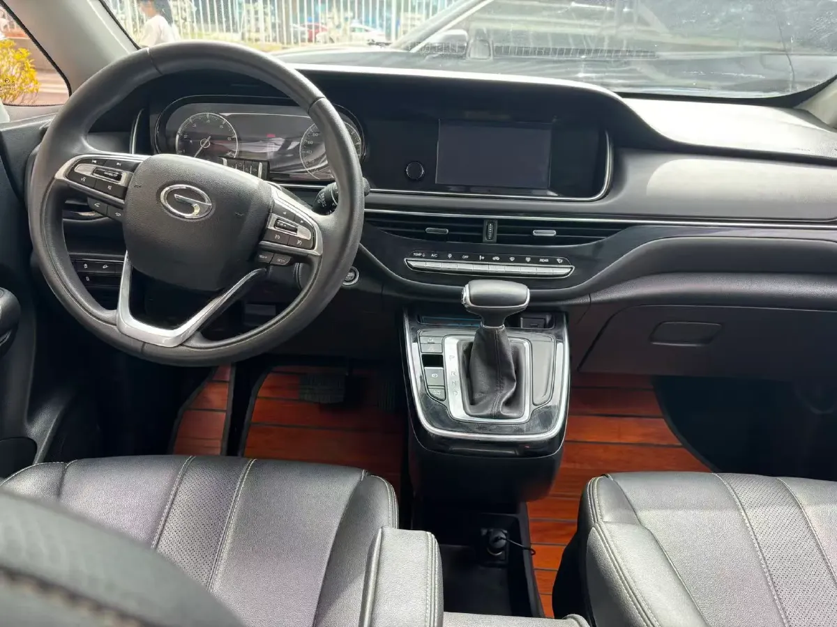 2021 GAC Trumpchi M6 1.5T 169HP L4 7DCT,autocango,china used car exporter,china ev exporter,chinese used car exporter,chinese used ev exporter