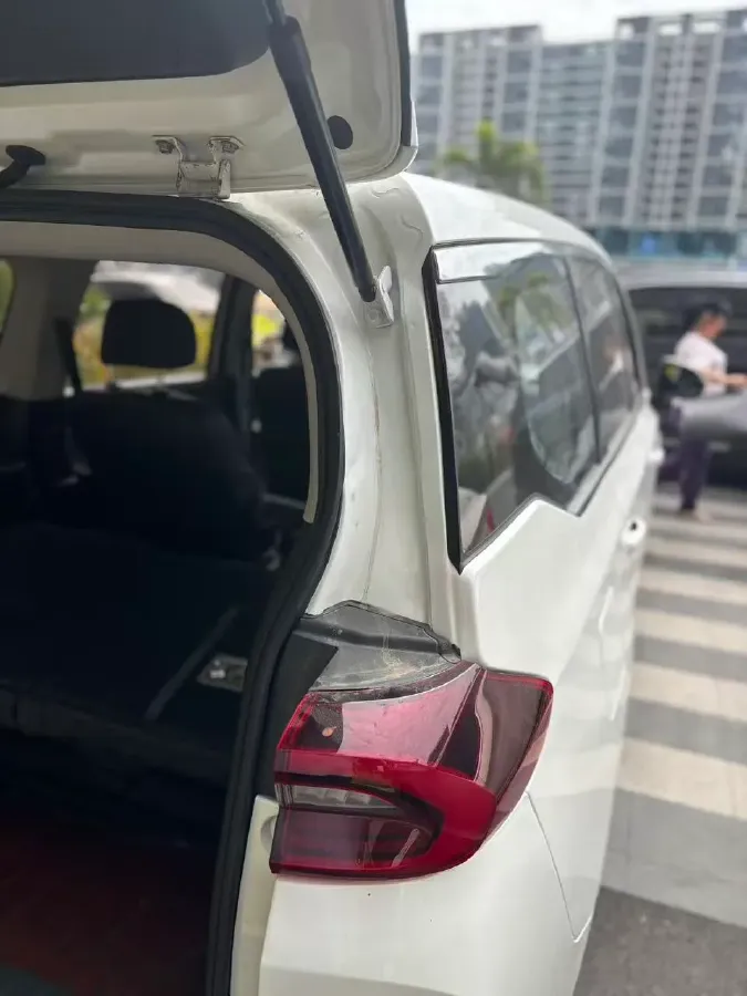 2021 GAC Trumpchi M6 1.5T 169HP L4 7DCT,autocango,china used car exporter,china ev exporter,chinese used car exporter,chinese used ev exporter