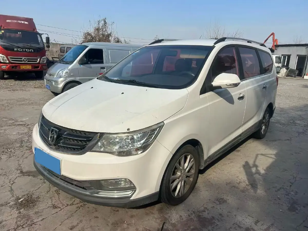 2016 BaoJun 730 1.5L 112HP L4 5MT