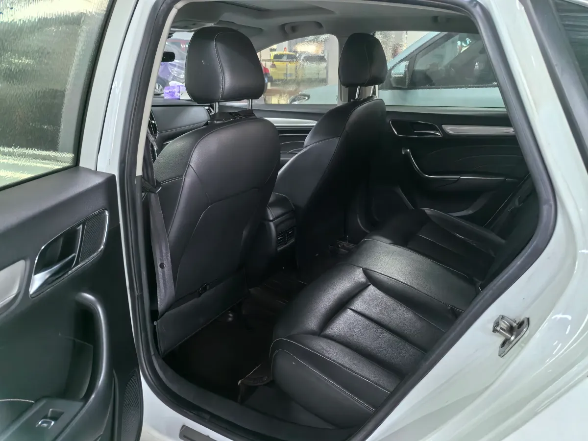 2017 Roewe i6 1.0T 125HP L3 2AT PHEV,autocango,china used car exporter,china ev exporter,chinese used car exporter,chinese used ev exporter