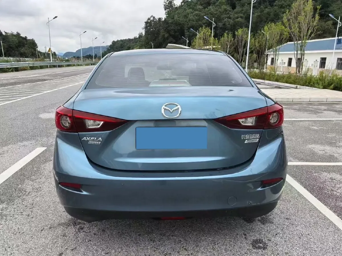 2017 Landwind X8 2.0T 122HP L4 5MT,autocango,china used car exporter,china ev exporter,chinese used car exporter,chinese used ev exporter