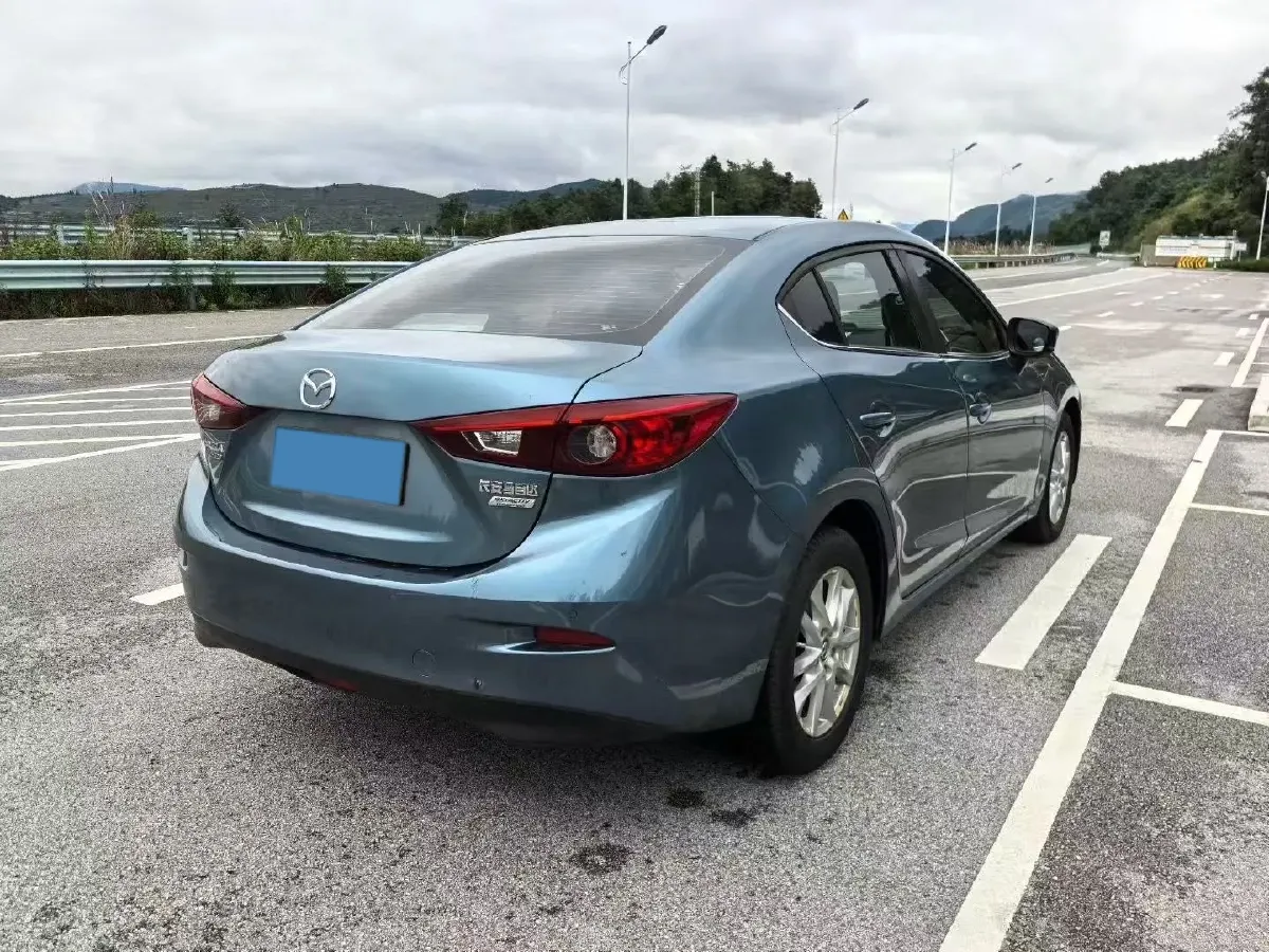 2017 Landwind X8 2.0T 122HP L4 5MT,autocango,china used car exporter,china ev exporter,chinese used car exporter,chinese used ev exporter