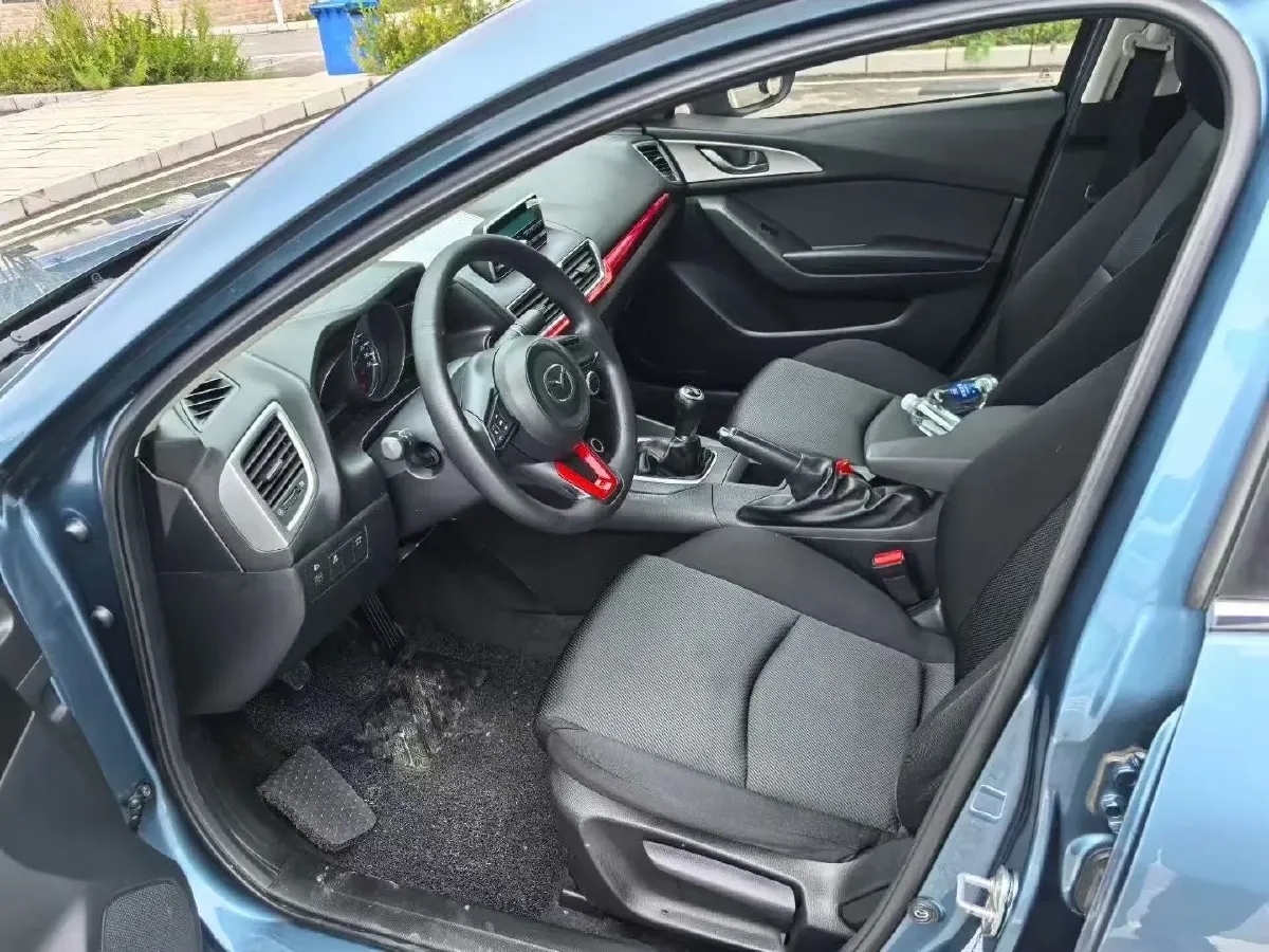 2017 Landwind X8 2.0T 122HP L4 5MT,autocango,china used car exporter,china ev exporter,chinese used car exporter,chinese used ev exporter