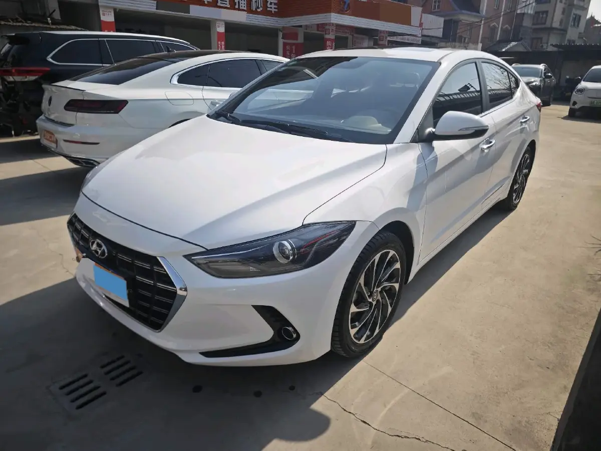 2019 Hyundai Elantra 1.4T 130HP L4 7DCT