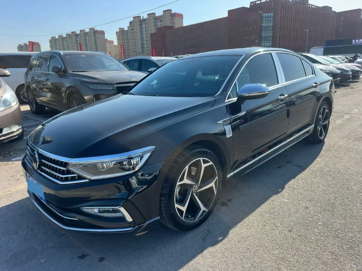 2023 Volkswagen Magotan 2.0T 186HP L4 7DCT