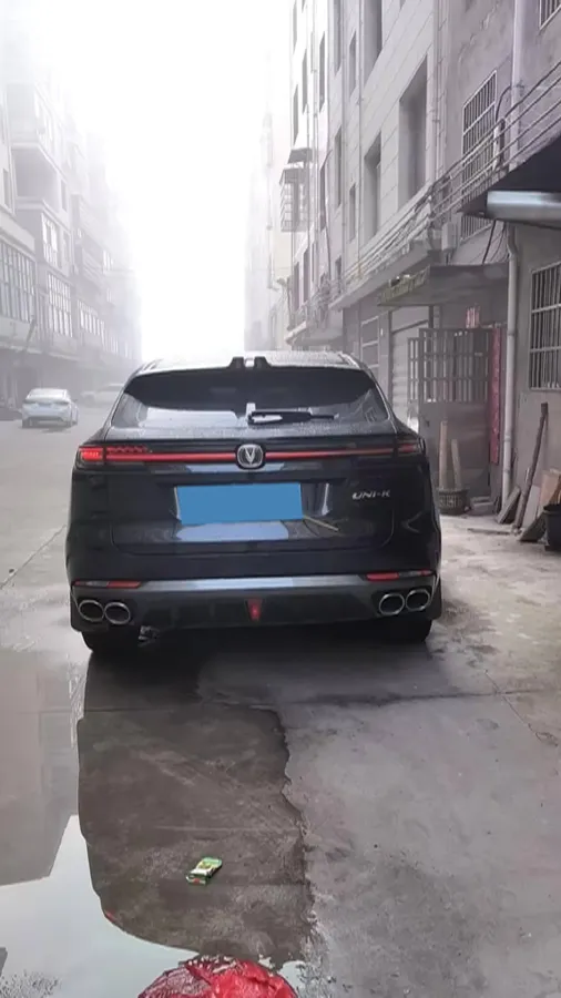 2021 ChangAn UNI-K 2.0T 233HP L4 8AT,autocango,china used car exporter,china ev exporter,chinese used car exporter,chinese used ev exporter