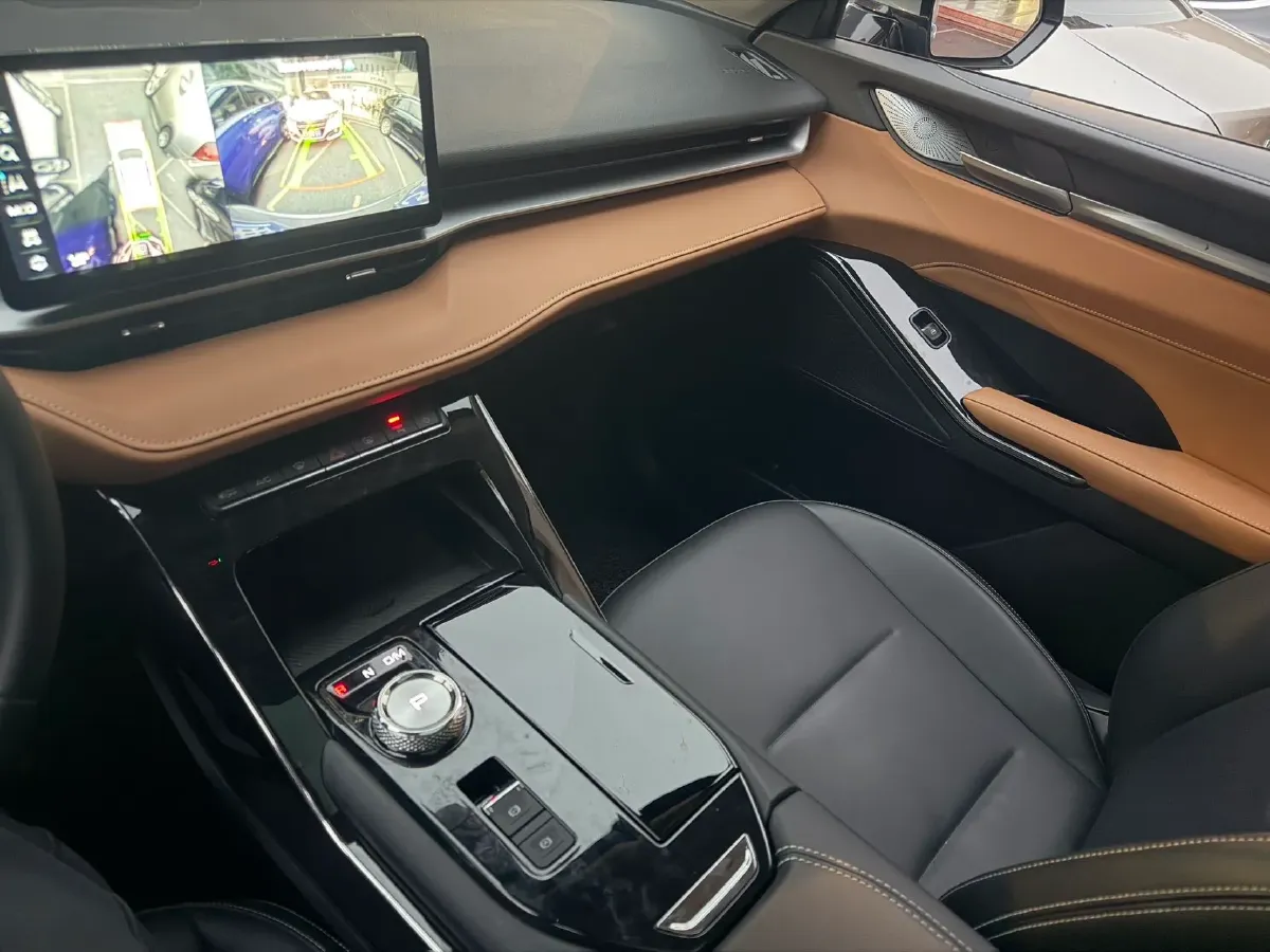 2021 Haval H6 2.0T 211HP L4 7DCT,autocango,china used car exporter,china ev exporter,chinese used car exporter,chinese used ev exporter