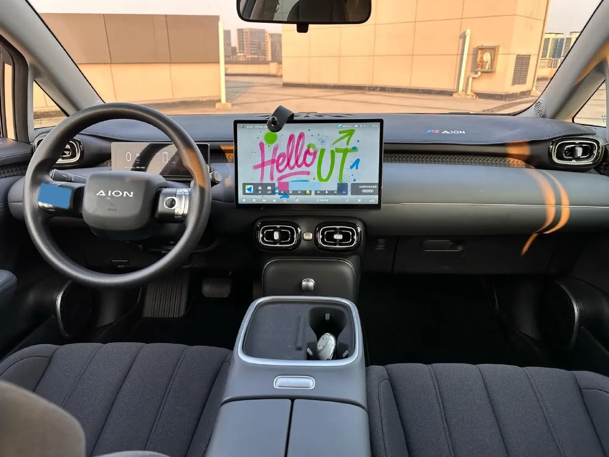 2025 Aion AION UT BEV,autocango,china used car exporter,china ev exporter,chinese used car exporter,chinese used ev exporter