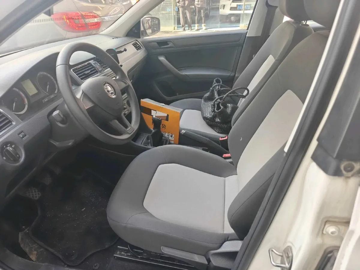 2018 Skoda Rapid 1.4L 90HP L4 5MT,autocango,china used car exporter,china ev exporter,chinese used car exporter,chinese used ev exporter