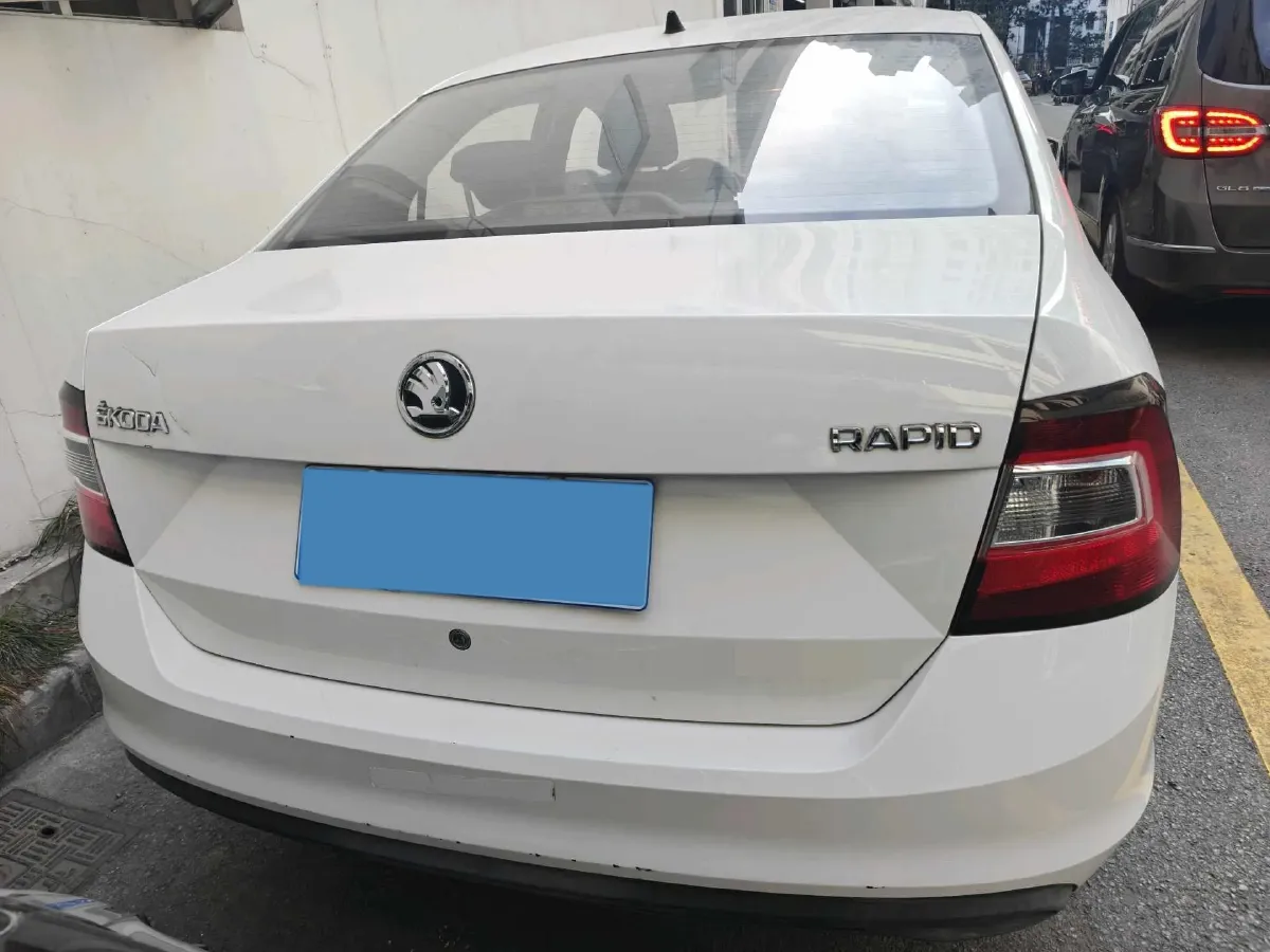 2018 Skoda Rapid 1.4L 90HP L4 5MT,autocango,china used car exporter,china ev exporter,chinese used car exporter,chinese used ev exporter