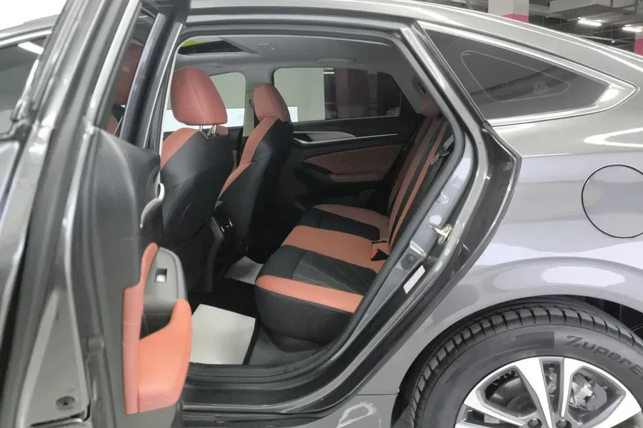 2025 ChangAn Eado 1.4T 160HP L4 7DCT,autocango,china used car exporter,china ev exporter,chinese used car exporter,chinese used ev exporter