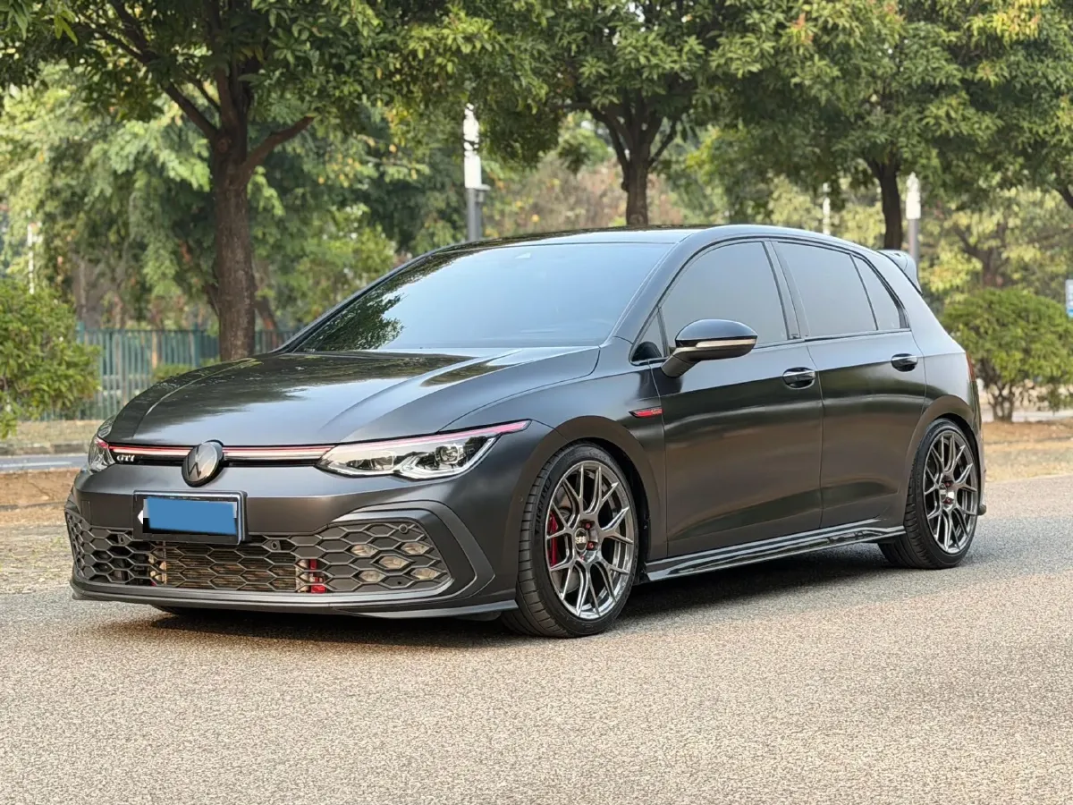 2023 Volkswagen GolfGTI 2.0T 220HP L4 7DCT,autocango,china used car exporter,china ev exporter,chinese used car exporter,chinese used ev exporter