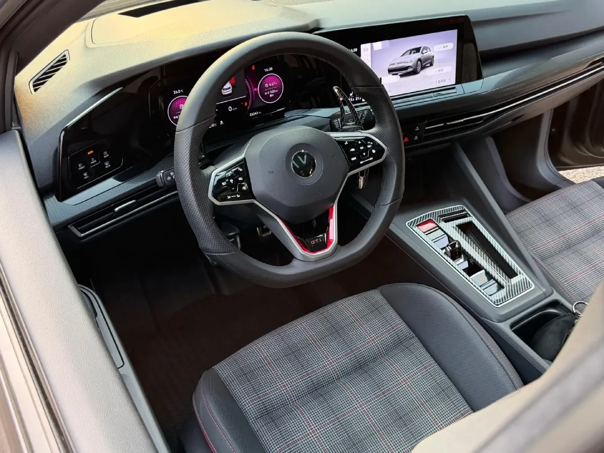 2023 Volkswagen GolfGTI 2.0T 220HP L4 7DCT,autocango,china used car exporter,china ev exporter,chinese used car exporter,chinese used ev exporter