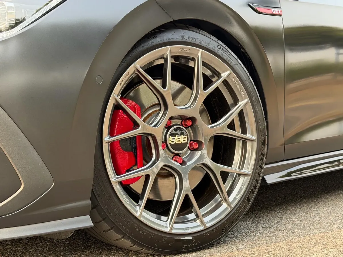 2023 Volkswagen GolfGTI 2.0T 220HP L4 7DCT,autocango,china used car exporter,china ev exporter,chinese used car exporter,chinese used ev exporter