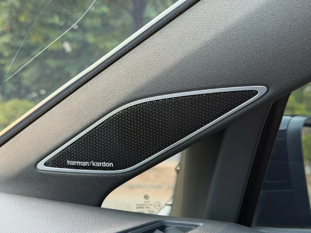 2023 Volkswagen GolfGTI 2.0T 220HP L4 7DCT,autocango,china used car exporter,china ev exporter,chinese used car exporter,chinese used ev exporter