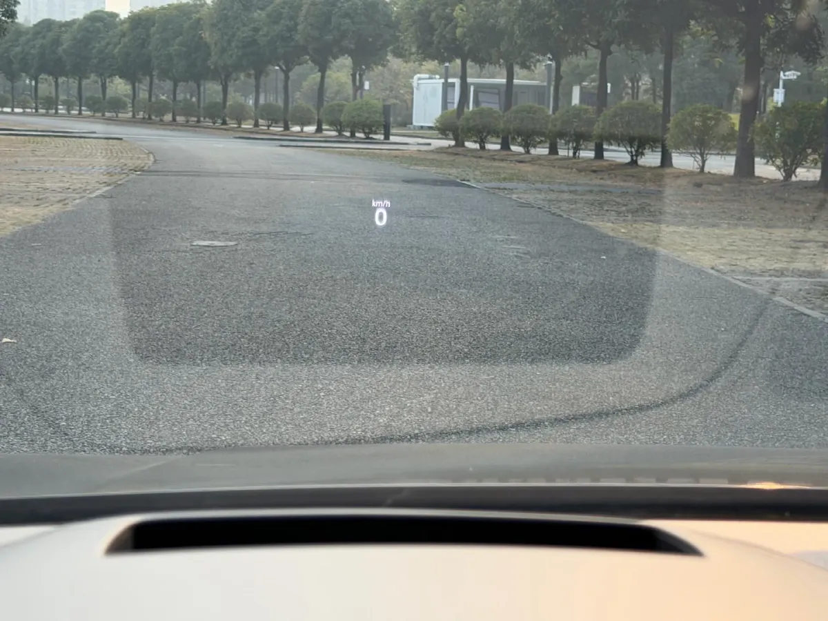 2023 Volkswagen GolfGTI 2.0T 220HP L4 7DCT,autocango,china used car exporter,china ev exporter,chinese used car exporter,chinese used ev exporter