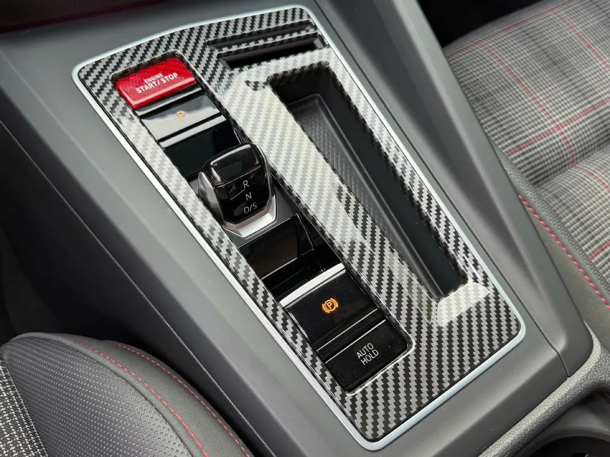 2023 Volkswagen GolfGTI 2.0T 220HP L4 7DCT,autocango,china used car exporter,china ev exporter,chinese used car exporter,chinese used ev exporter