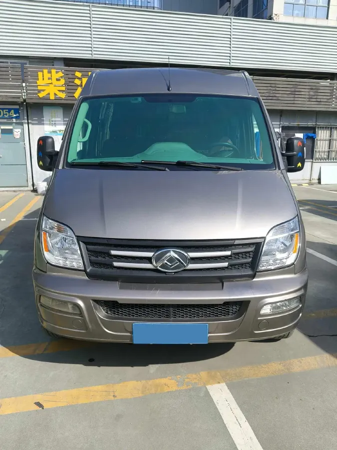 2020 MAXUS XinTu V80 2.5T 136HP L4 6MT,autocango,china used car exporter,china ev exporter,chinese used car exporter,chinese used ev exporter