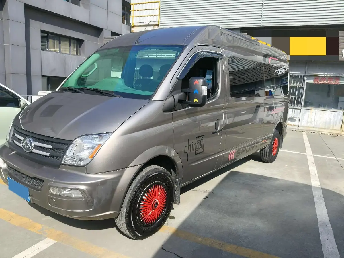 2020 MAXUS XinTu V80 2.5T 136HP L4 6MT