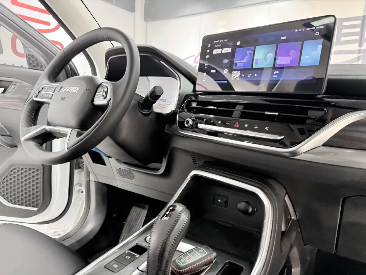 2021 Haval H6 1.5T 169HP L4 7DCT,autocango,china used car exporter,china ev exporter,chinese used car exporter,chinese used ev exporter