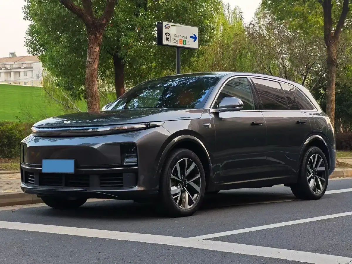 2023 Li L8 Range Extended 154HP REEV 40.9KWH