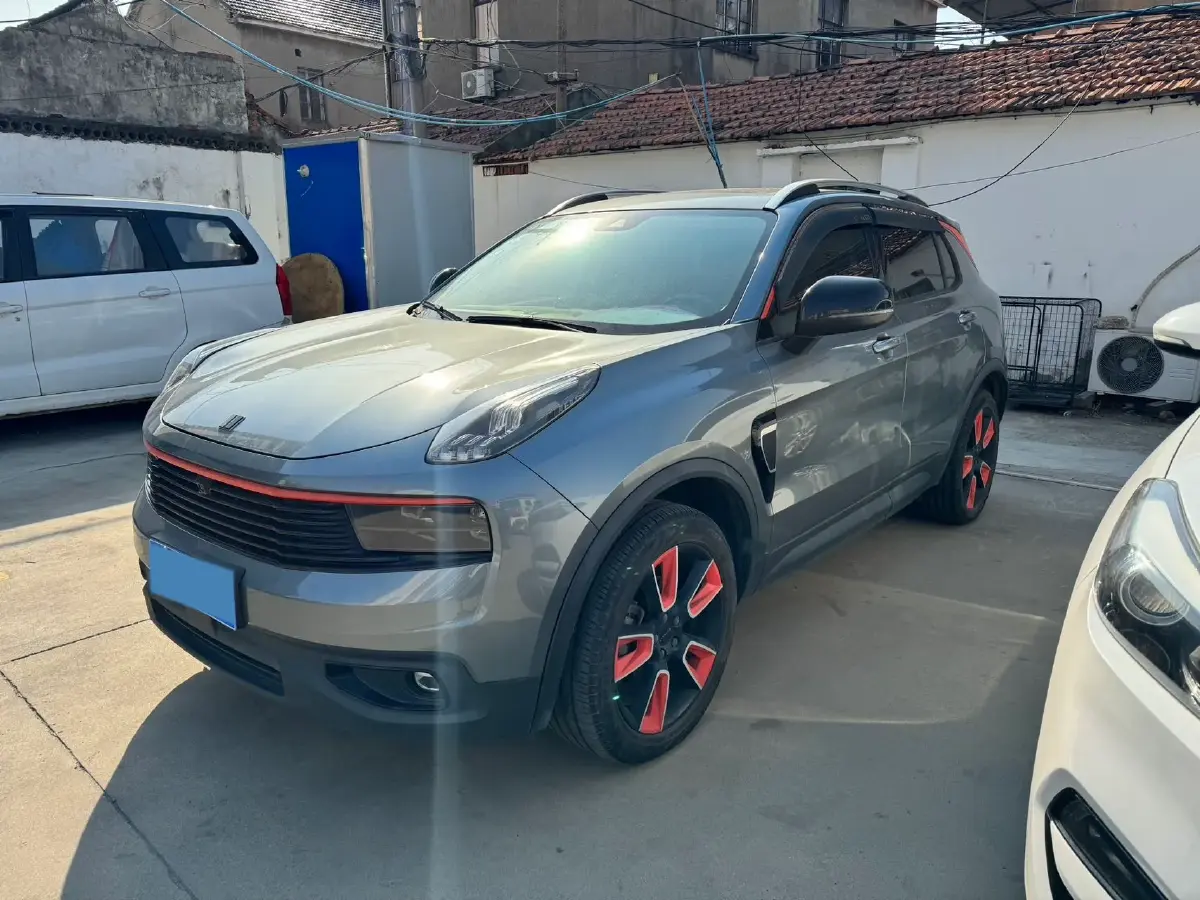 2019 LYNK&CO 01 2.0T 190HP L4 6AT