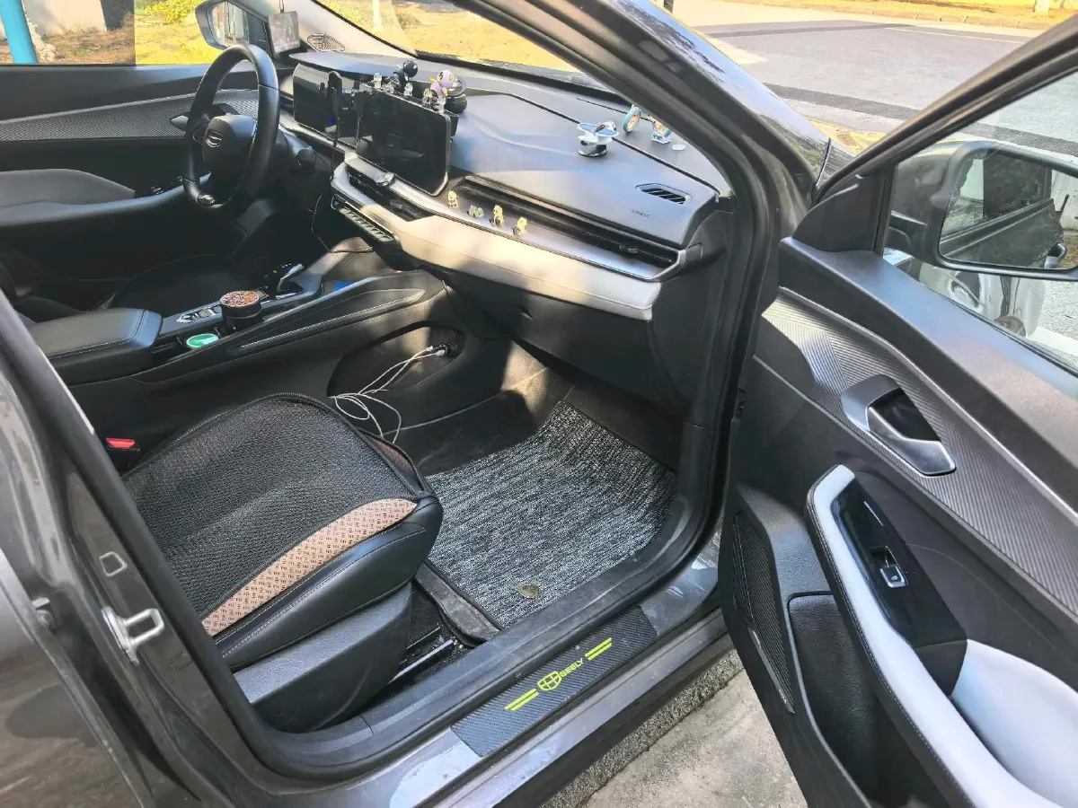 2024 Geely Binray 1.5T 181HP L4 7DCT,autocango,china used car exporter,china ev exporter,chinese used car exporter,chinese used ev exporter