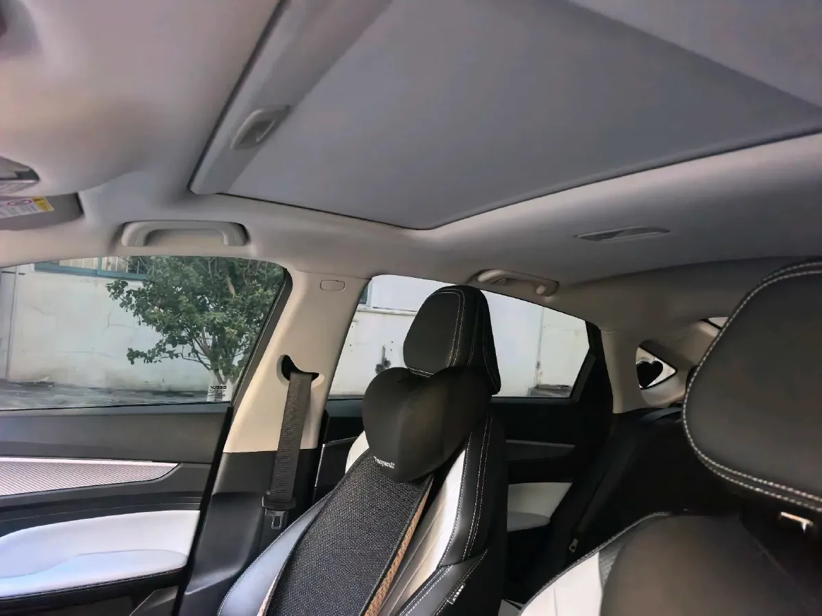 2024 Geely Binray 1.5T 181HP L4 7DCT,autocango,china used car exporter,china ev exporter,chinese used car exporter,chinese used ev exporter