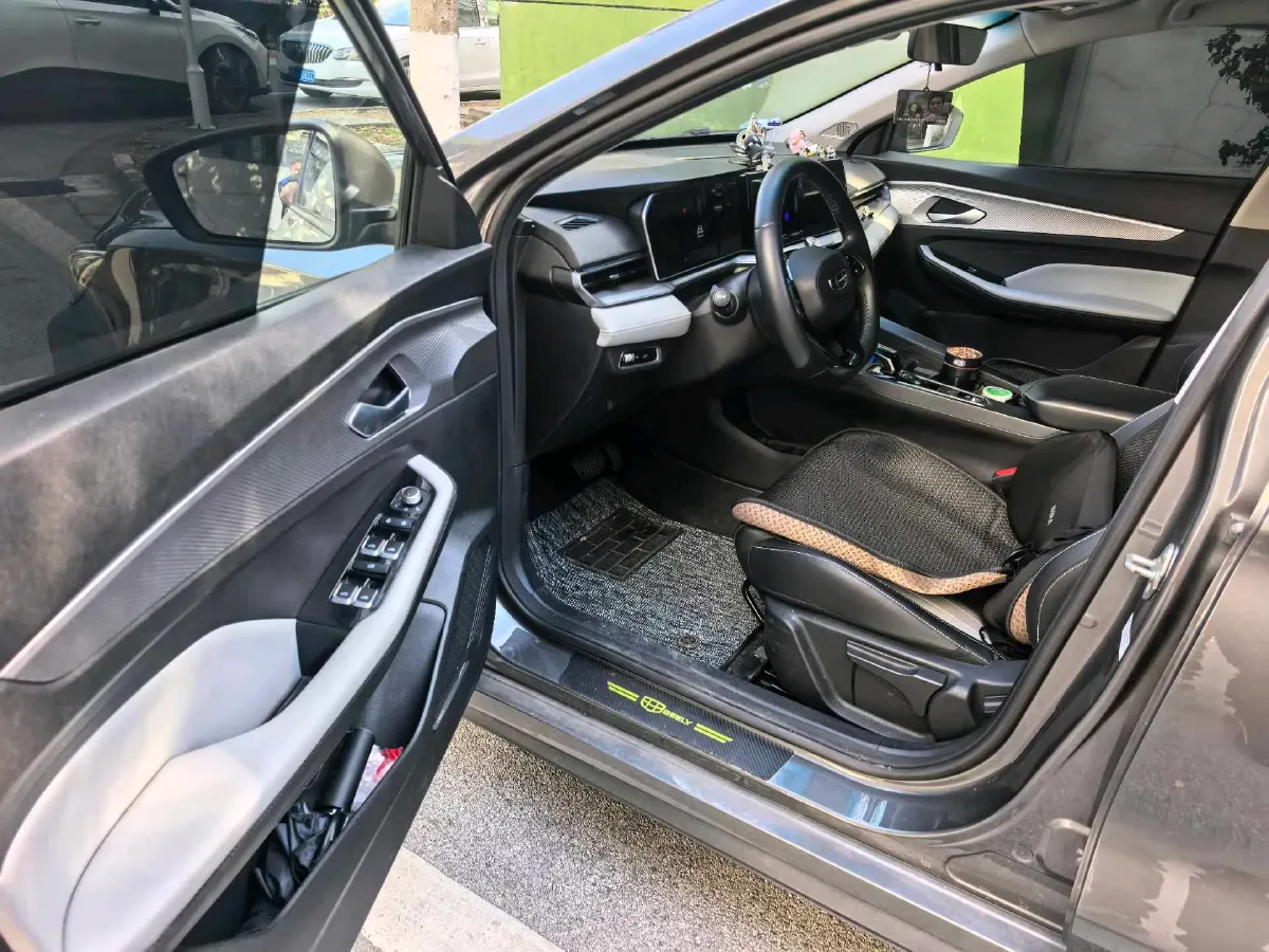 2024 Geely Binray 1.5T 181HP L4 7DCT,autocango,china used car exporter,china ev exporter,chinese used car exporter,chinese used ev exporter