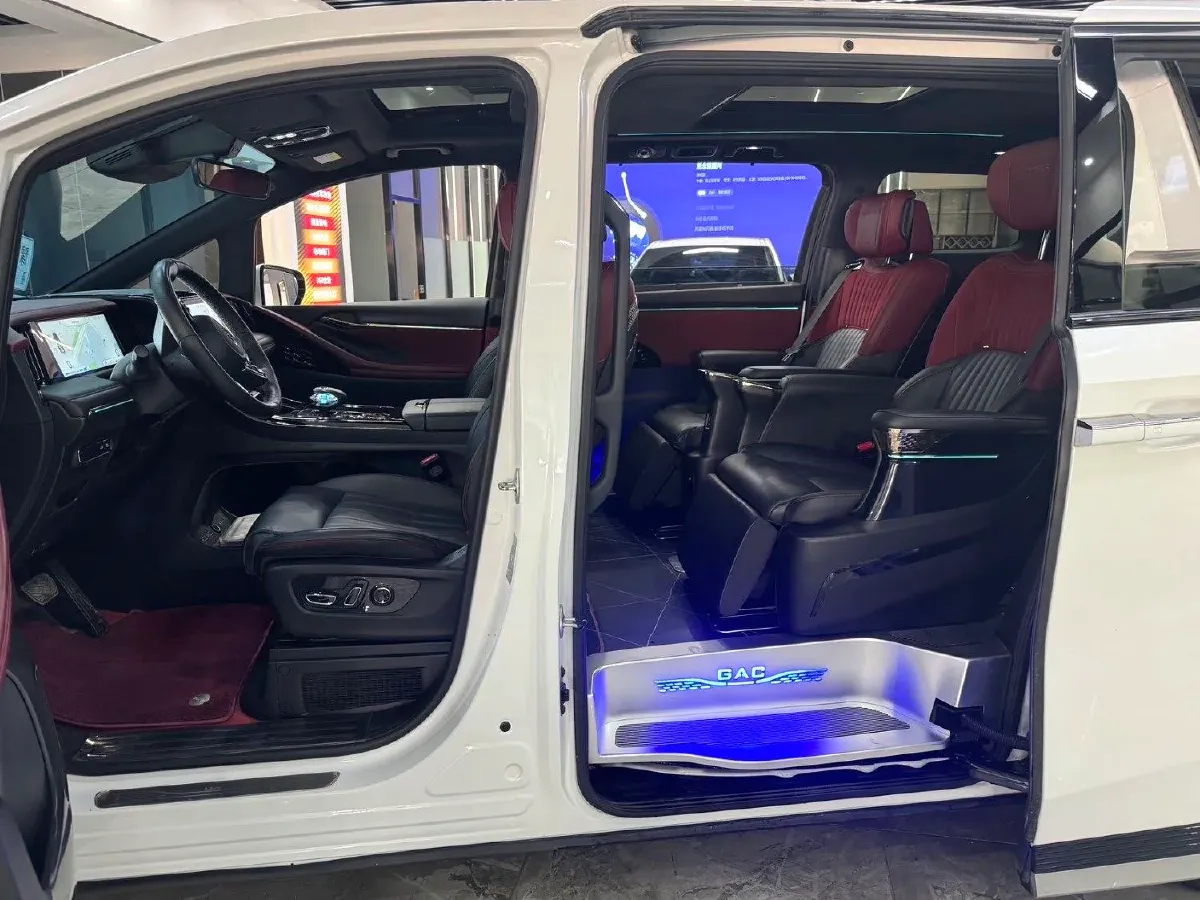 2023 GAC Trumpchi M8 2.0T 190HP L4 E-CVT Hybrid,autocango,china used car exporter,china ev exporter,chinese used car exporter,chinese used ev exporter
