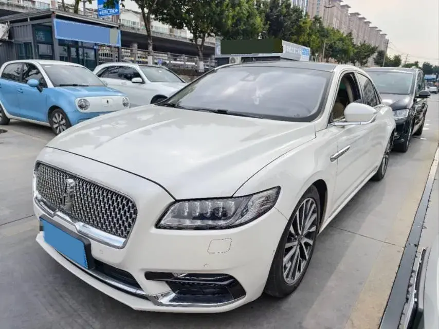 2017 Lincoln Continental 2.0T 261HP L4 6AT