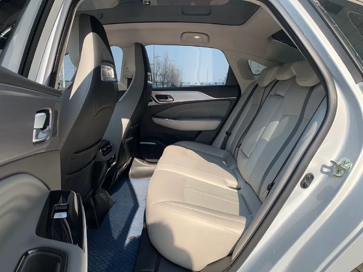 2022 ChangAn Oshan Z6 1.5T 170HP L4 6TCT PHEV 28.4KWH,autocango,china used car exporter,china ev exporter,chinese used car exporter,chinese used ev exporter