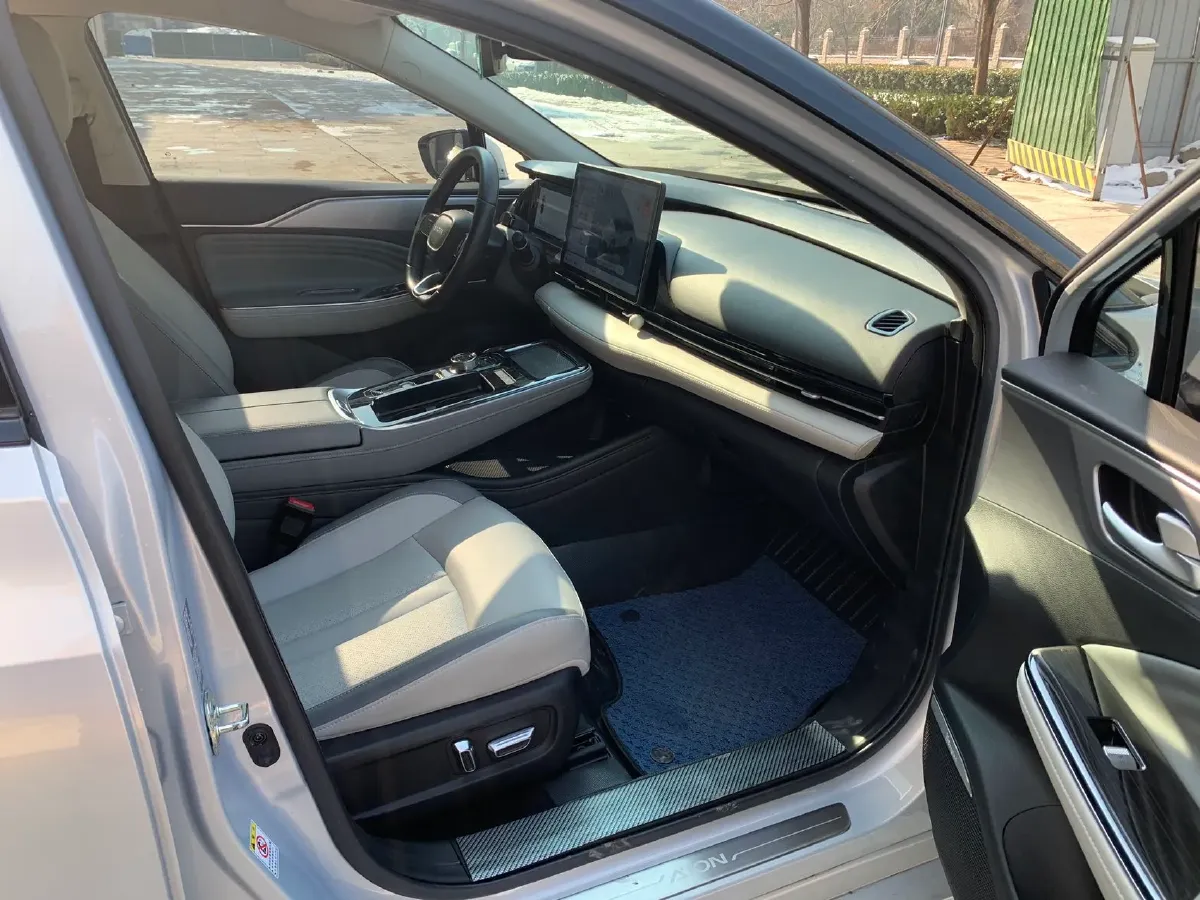 2022 ChangAn Oshan Z6 1.5T 170HP L4 6TCT PHEV 28.4KWH,autocango,china used car exporter,china ev exporter,chinese used car exporter,chinese used ev exporter