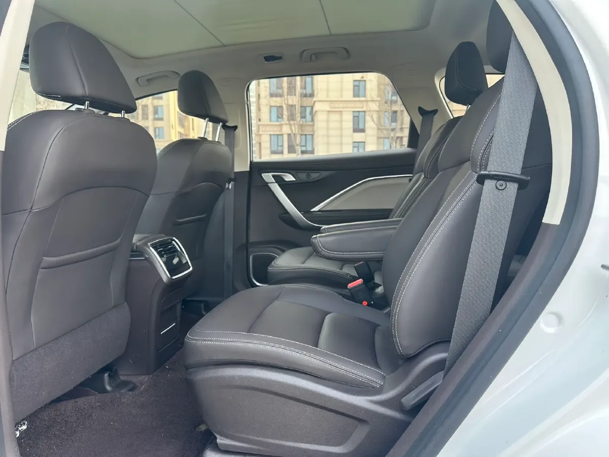 2021 Geely JiaJi 1.8T 184HP L4 7DCT,autocango,china used car exporter,china ev exporter,chinese used car exporter,chinese used ev exporter