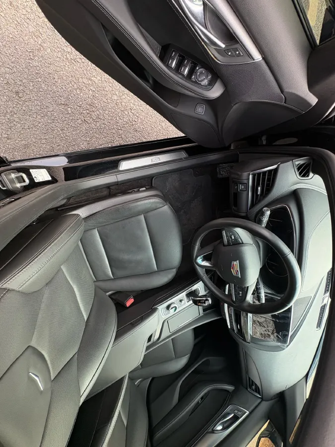 2022 Cadillac CT5 2.0T 237HP L4 10AT,autocango,china used car exporter,china ev exporter,chinese used car exporter,chinese used ev exporter