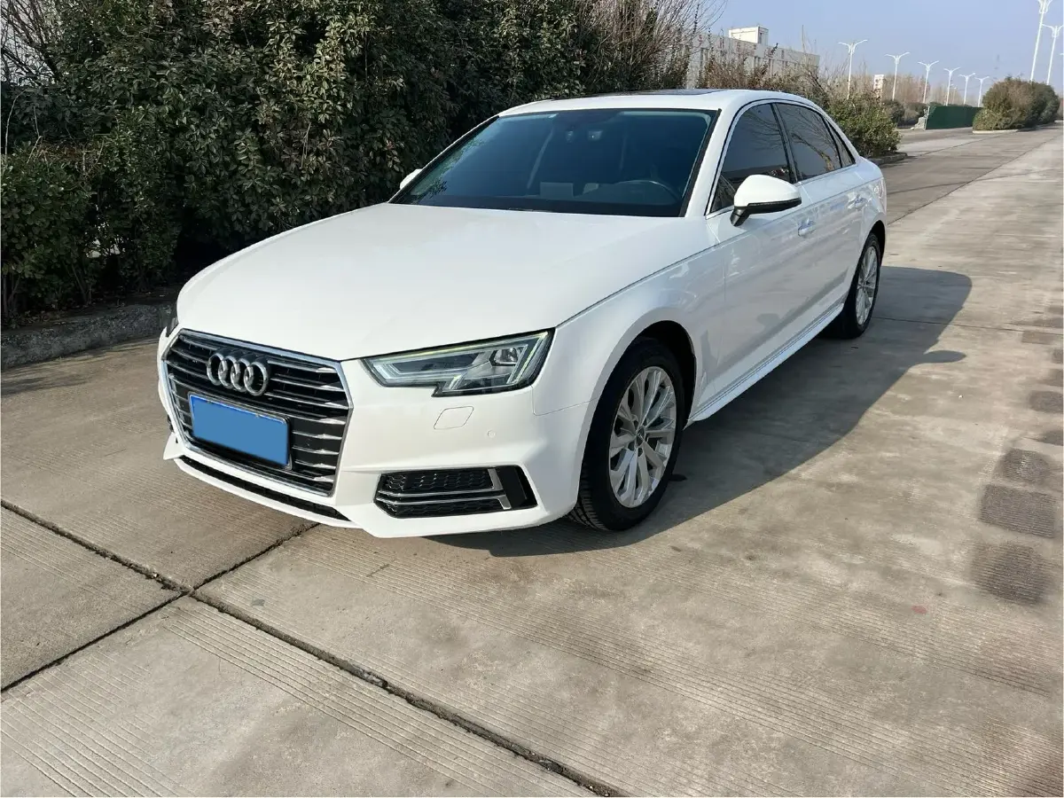 2019 Audi A4L 2.0T 190HP L4 7DCT