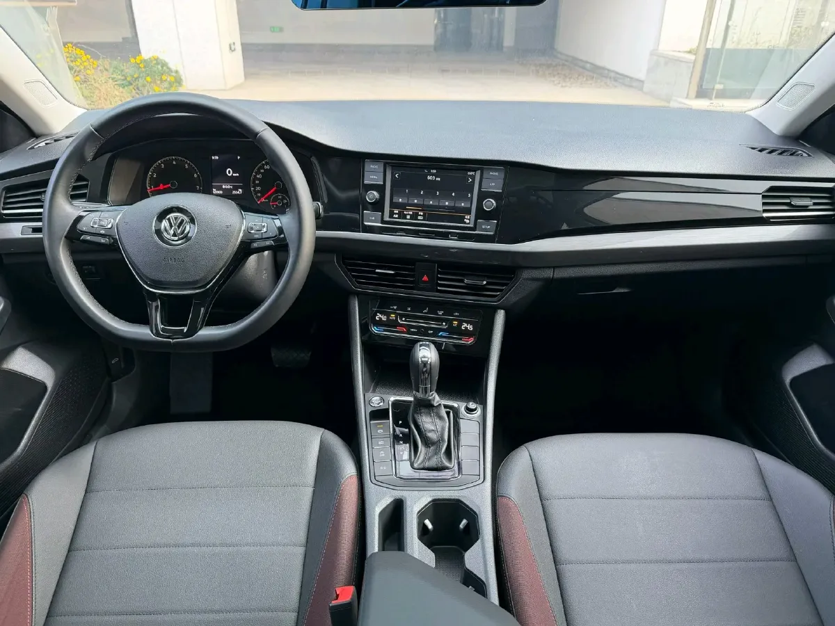 2019 HuangHai WeiLong 2.4T 218HP L4 6AT,autocango,china used car exporter,china ev exporter,chinese used car exporter,chinese used ev exporter