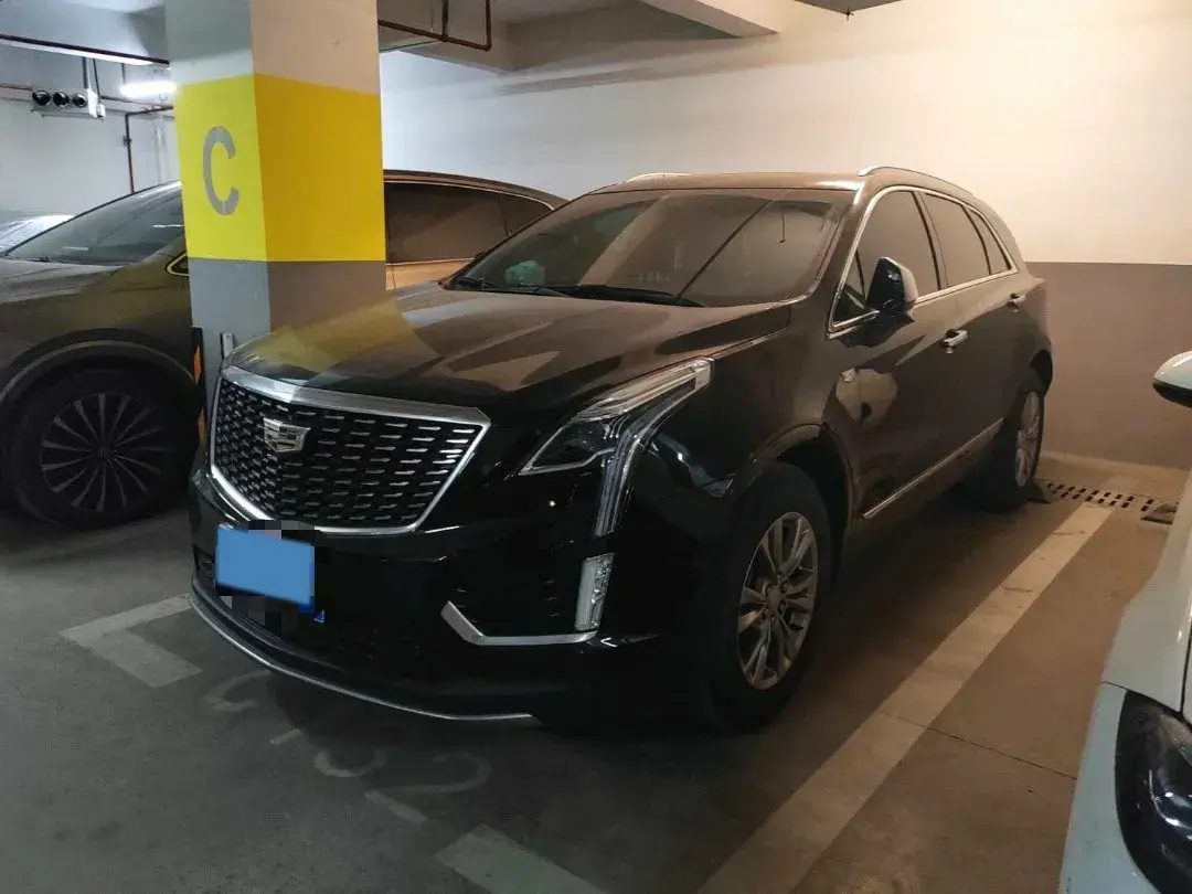2022 Cadillac XT5 2.0T 237HP L4 9AT