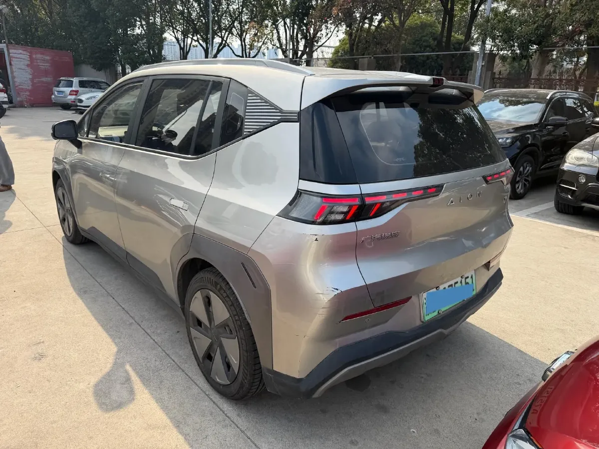2022 Geely Okavango 1.8T 184HP L4 7DCT,autocango,china used car exporter,china ev exporter,chinese used car exporter,chinese used ev exporter
