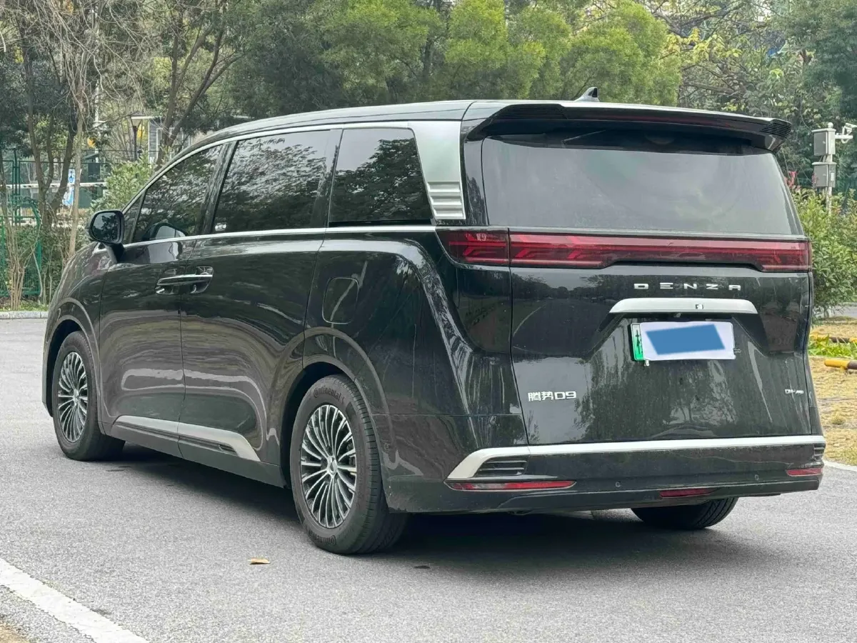2024 Denza D9 1.5T 139HP L4 E-CVT PHEV 40KWH,autocango,china used car exporter,china ev exporter,chinese used car exporter,chinese used ev exporter