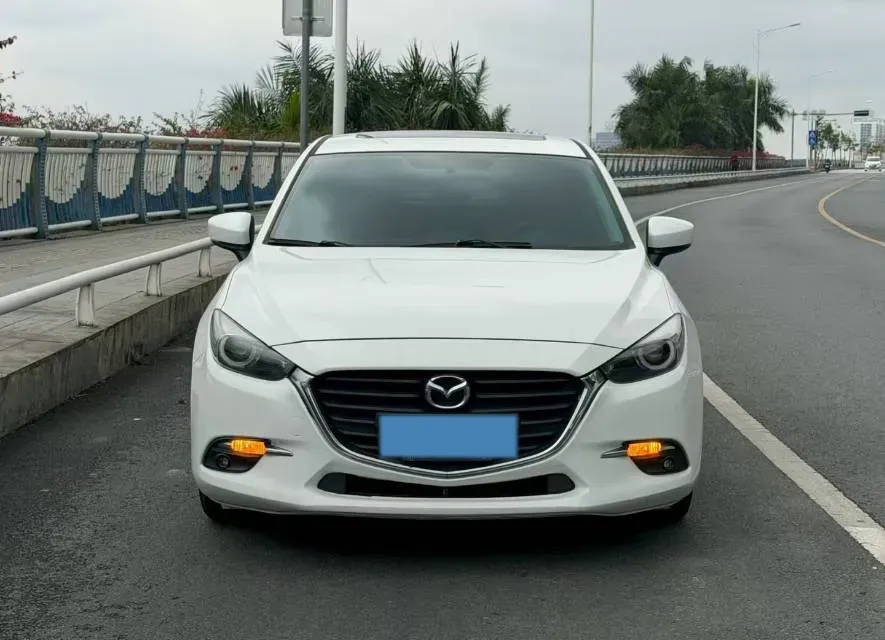 2017 Mazda 3 Axela 1.5L 117HP L4 6AT,autocango,china used car exporter,china ev exporter,chinese used car exporter,chinese used ev exporter