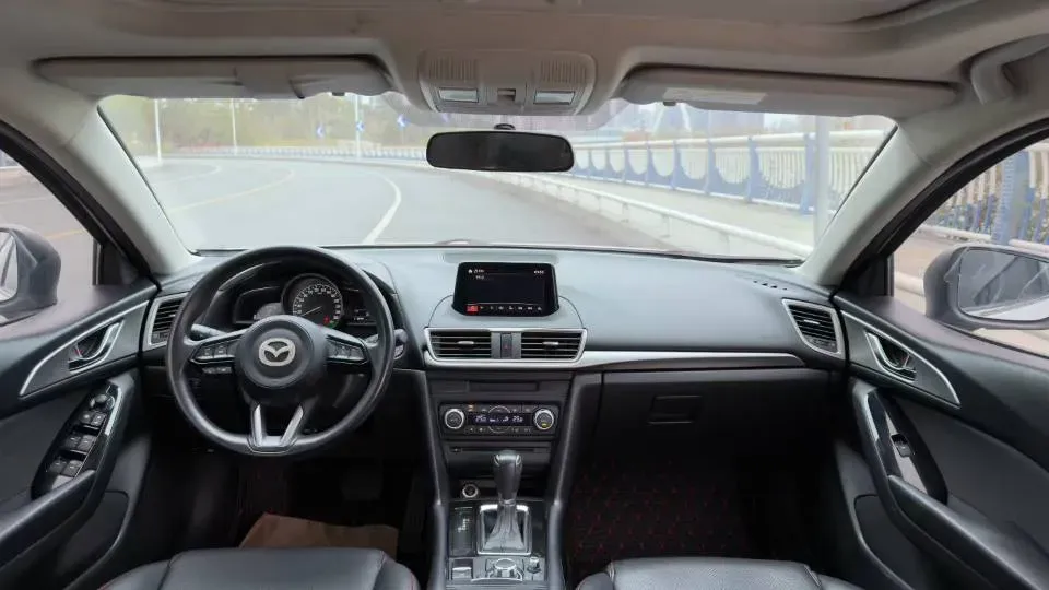 2017 Mazda 3 Axela 1.5L 117HP L4 6AT,autocango,china used car exporter,china ev exporter,chinese used car exporter,chinese used ev exporter