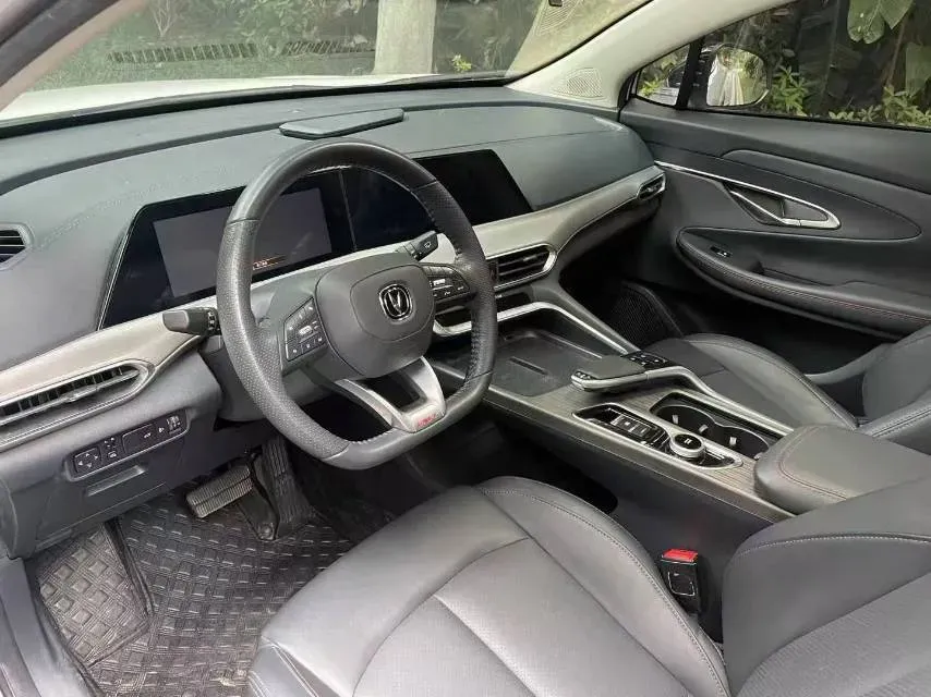 2020 ChangAn UNI-T 1.5T 180HP L4 7DCT,autocango,china used car exporter,china ev exporter,chinese used car exporter,chinese used ev exporter